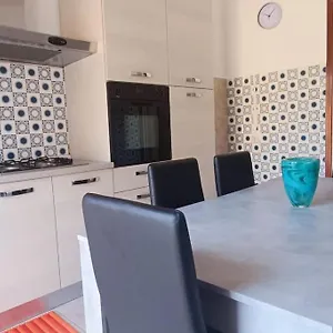 https://a-casa-di-cris.it-lombardy.com