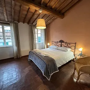 https://la-mansarda-di-anna.it-tuscanyhotel.com
