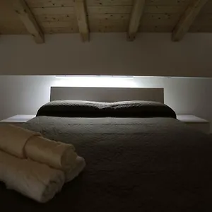 https://i-loft-di-nonna-vincenza.catania-hotels.net