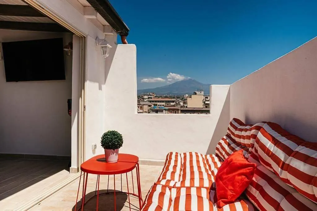 Attico In Pieno Centro Storico Di Catania Apartment